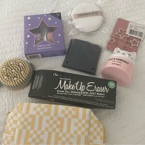 BUNDLE!🎉 Make up eraser, Day cream, nail polish, DermaBlend, makeup bag + MORE!